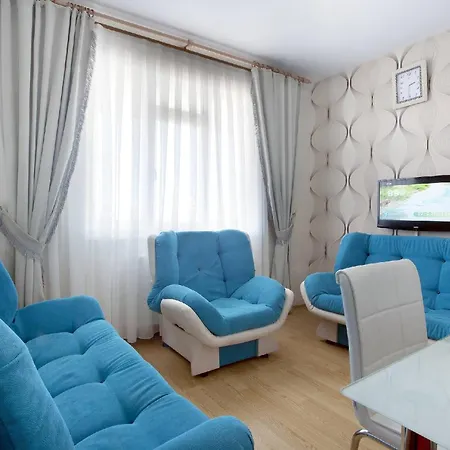 Elmir Lejlighedshotel 3*