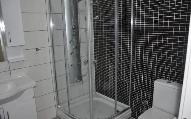 Elmir Lejlighedshotel 3*